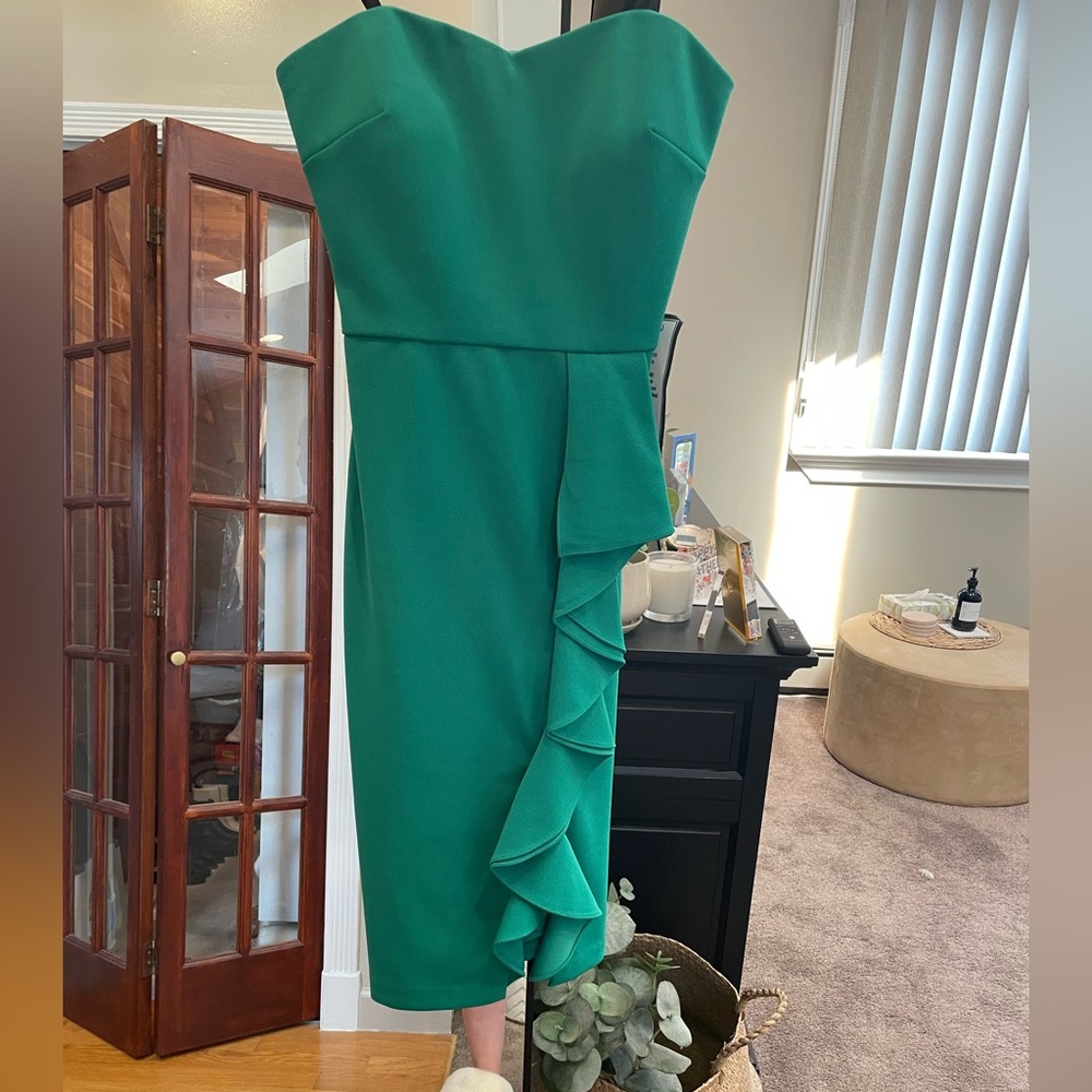 Betsy & Adam Strapless Green Ruffle Dress